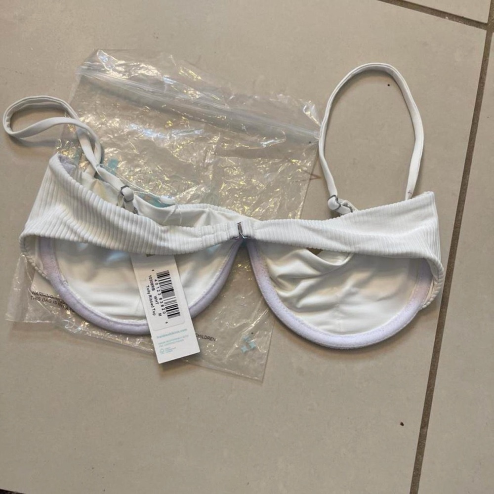 Frankie's Bikinis White Ribbed Bikini Top - Picture 2 of 2